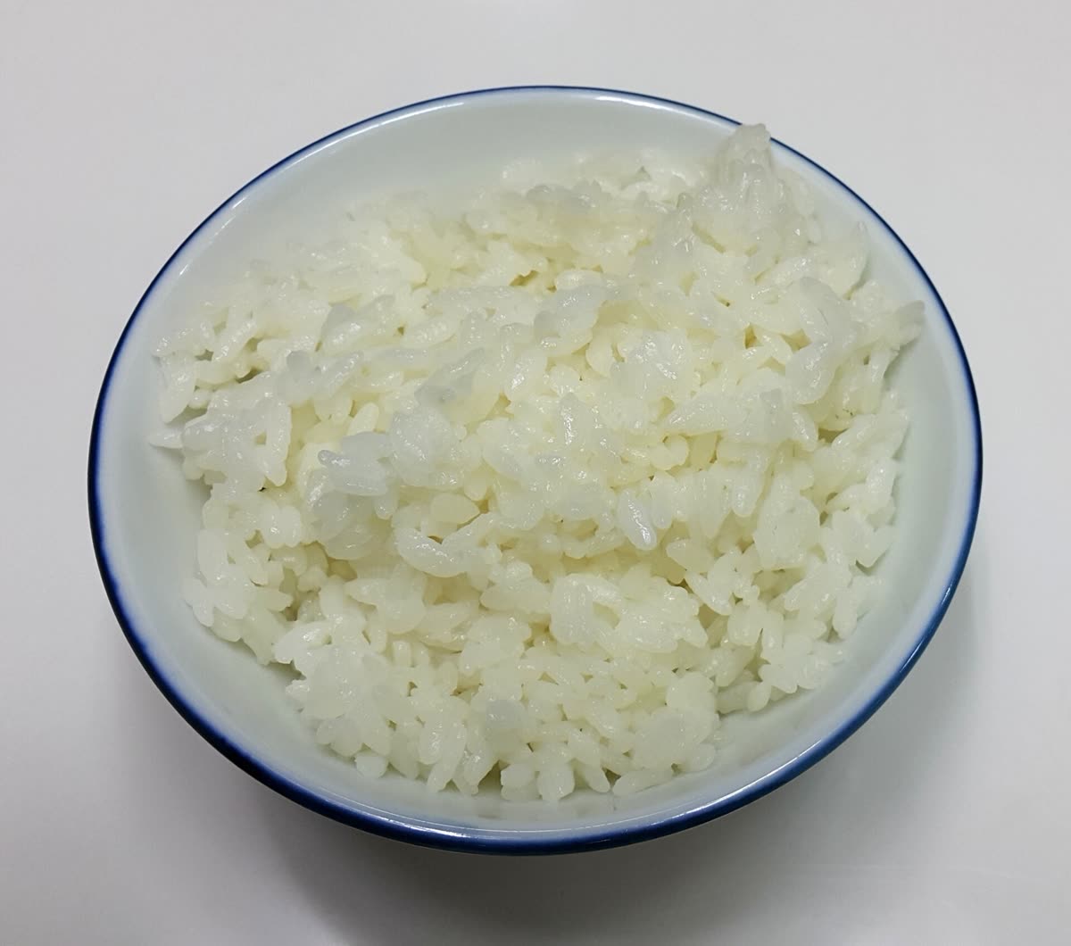 A bowl of rice — 쌀 통·헤어드라이기로 말리면 되나