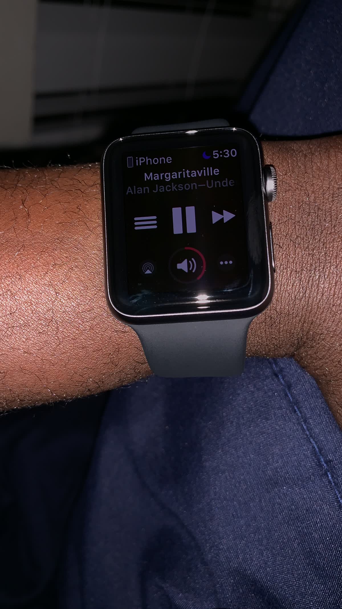 File:Apple watch1.jpg — 워치OS 27 지원 기기 — 시리즈 9 이상만 살아남았다